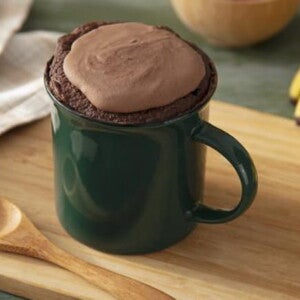 Caneca verde com bolo