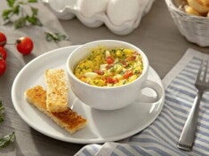 Omelete de Caneca de Micro-ondas