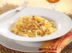 Talharim com Tomilho e Nozes