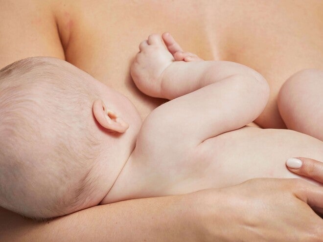 Amamentação como parte natural da transmissão de bactérias benéficas